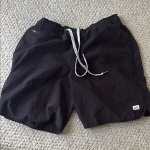 Vuori- Men's M Black Sport Shorts
